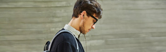 BEST-HEADPHONES-FOR-STUDENTS-GOING-BACK-TO-SCHOOL-2019 1MORE
