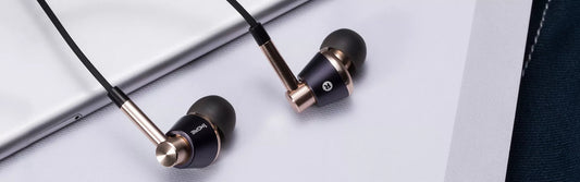 Review-1MORE-Triple-Driver-In-Ear-Headphone-with-In-line-Microphone-and-Remote 1MORE